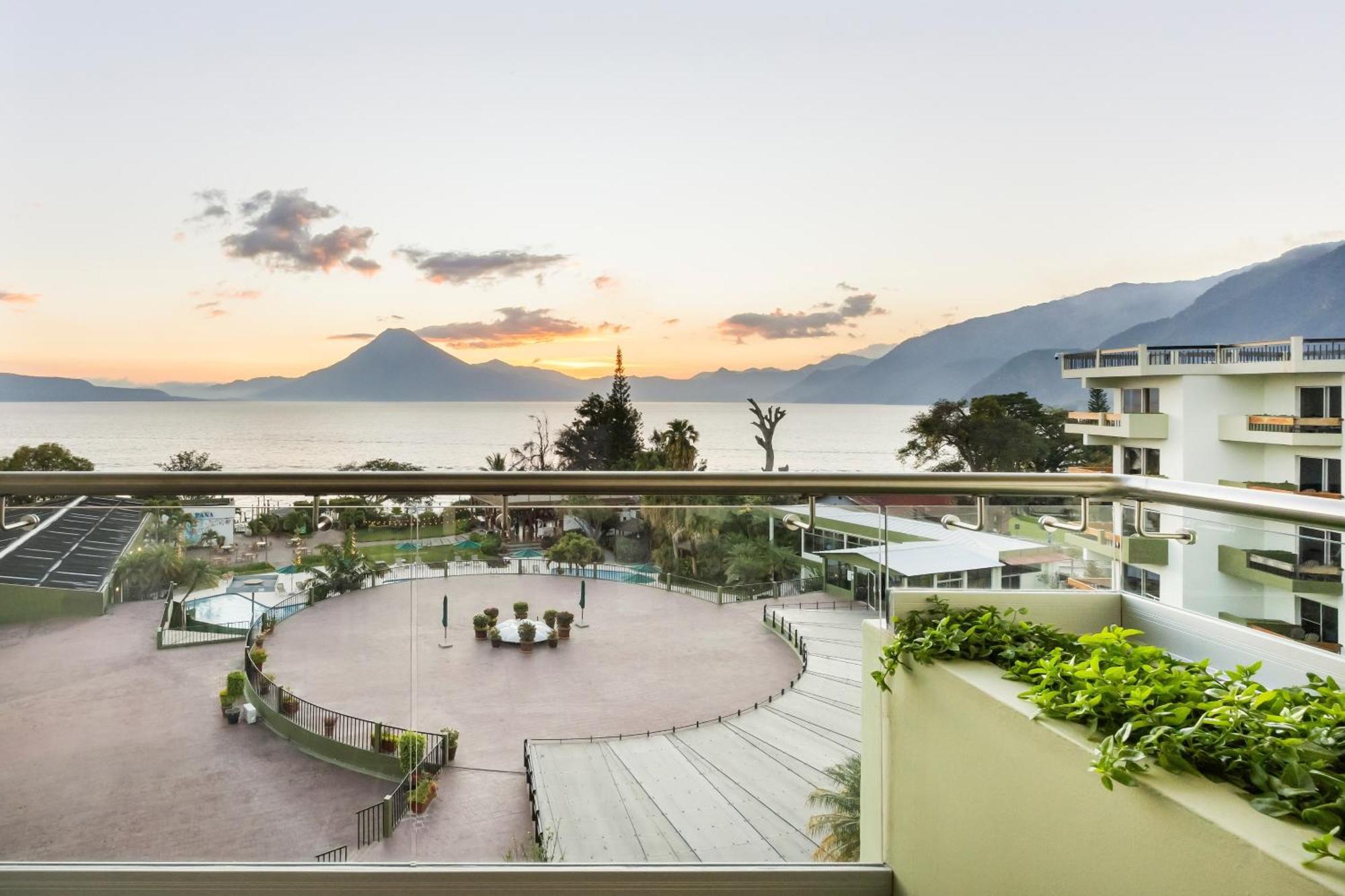 Porta Hotel del Lago Panajachel Esterno foto